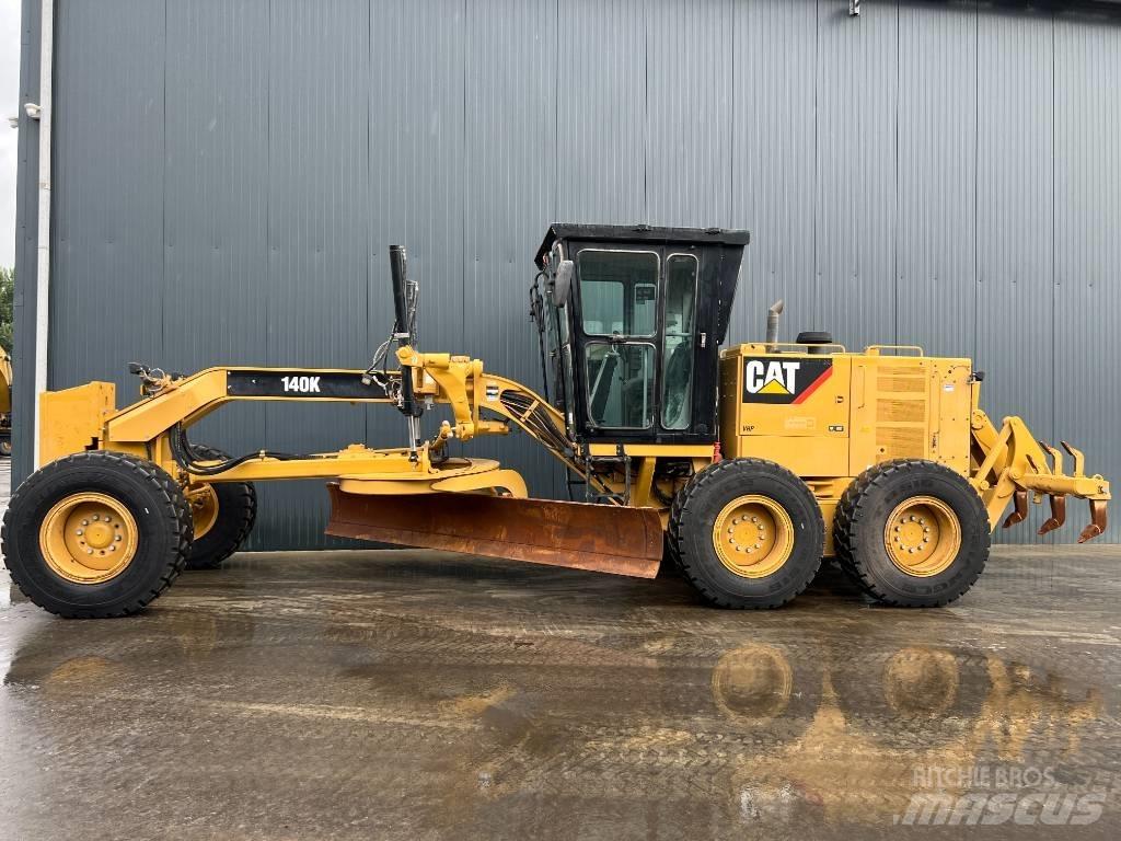 CAT 140K Motoniveladoras