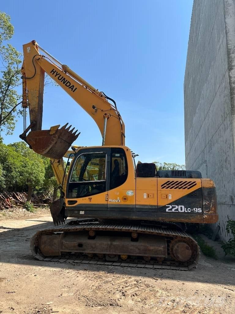 Hyundai 220LC-9S Excavadoras de cadenas