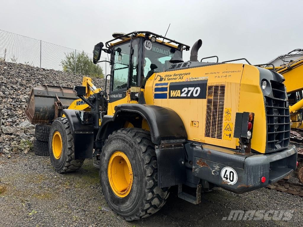 Komatsu WA 270-8 Cargadoras sobre ruedas