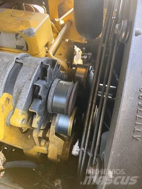 John Deere 200 LC Desramador