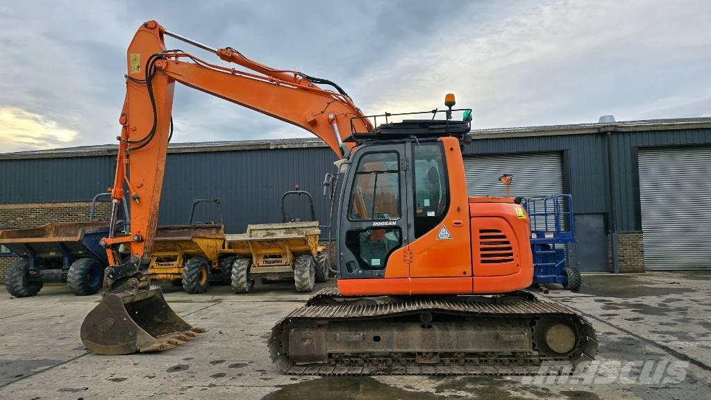 Doosan DX 140 LCR-3 Excavadoras de cadenas
