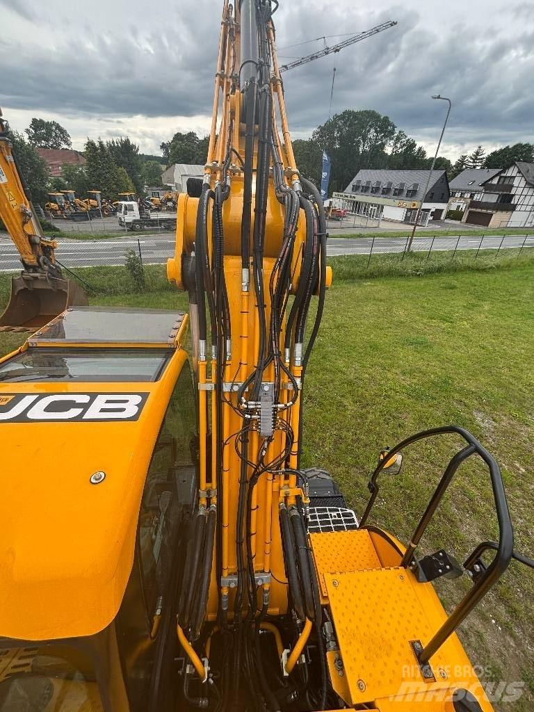 JCB JS 145 W Excavadoras de ruedas