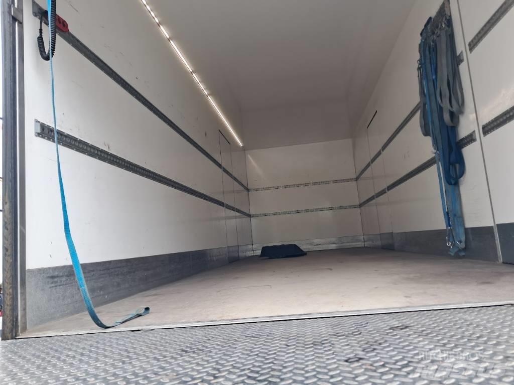 MAN TGM 15.250 Camiones caja cerrada