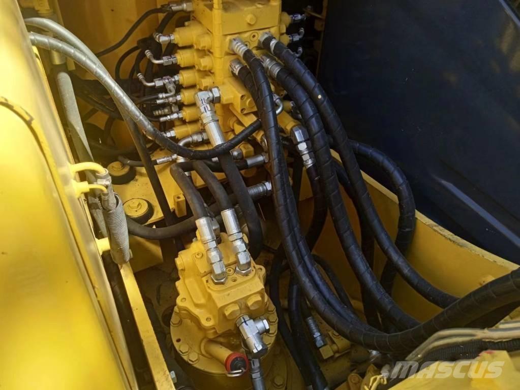 Komatsu PC130-7 Excavadoras de cadenas