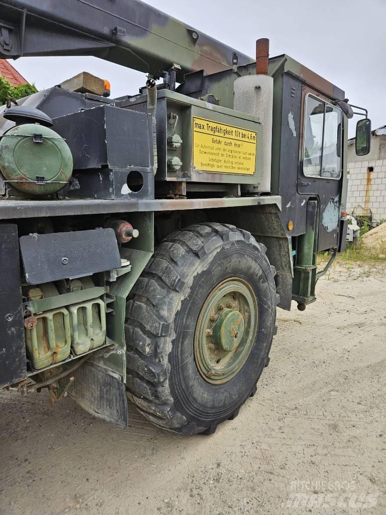 Liebherr UM 109 FKL Minigrúas