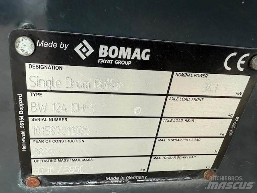 Bomag 124 DH-5 Rodillos de un solo tambor