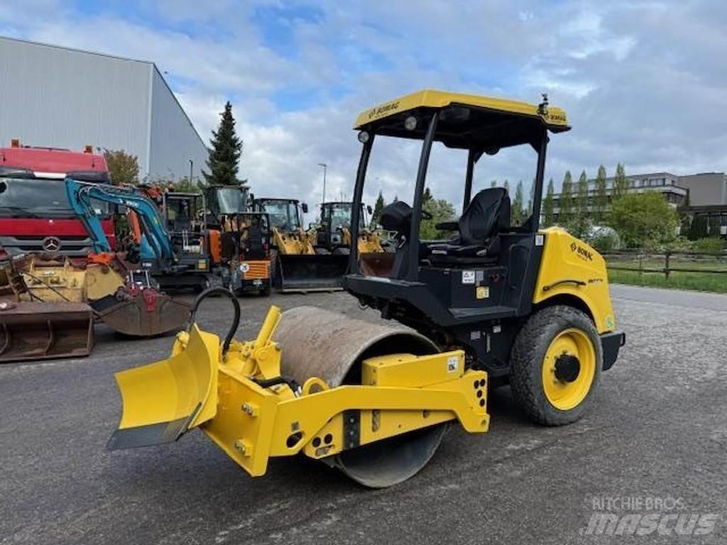 Bomag 124 DH-5 Rodillos de un solo tambor