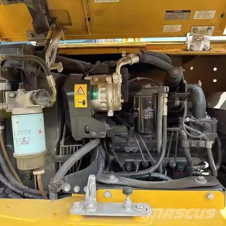 Komatsu PC 70 Excavadoras de cadenas