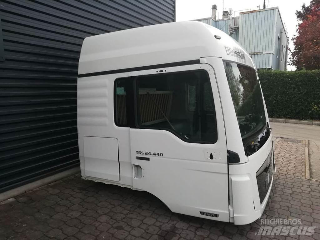 MAN TGS LX EURO 6 Cabinas e interior