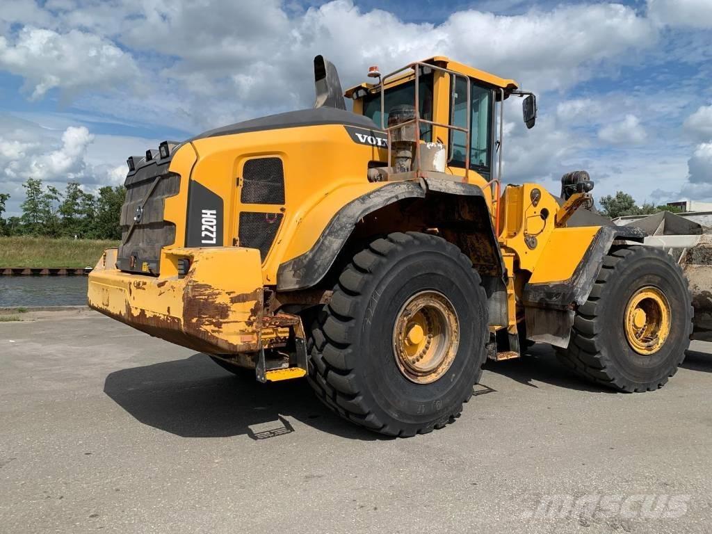 Volvo L 220 H Cargadoras sobre ruedas