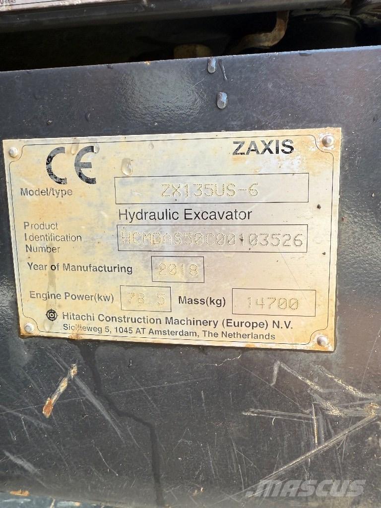 Hitachi ZX 135 US-6 Excavadoras de cadenas