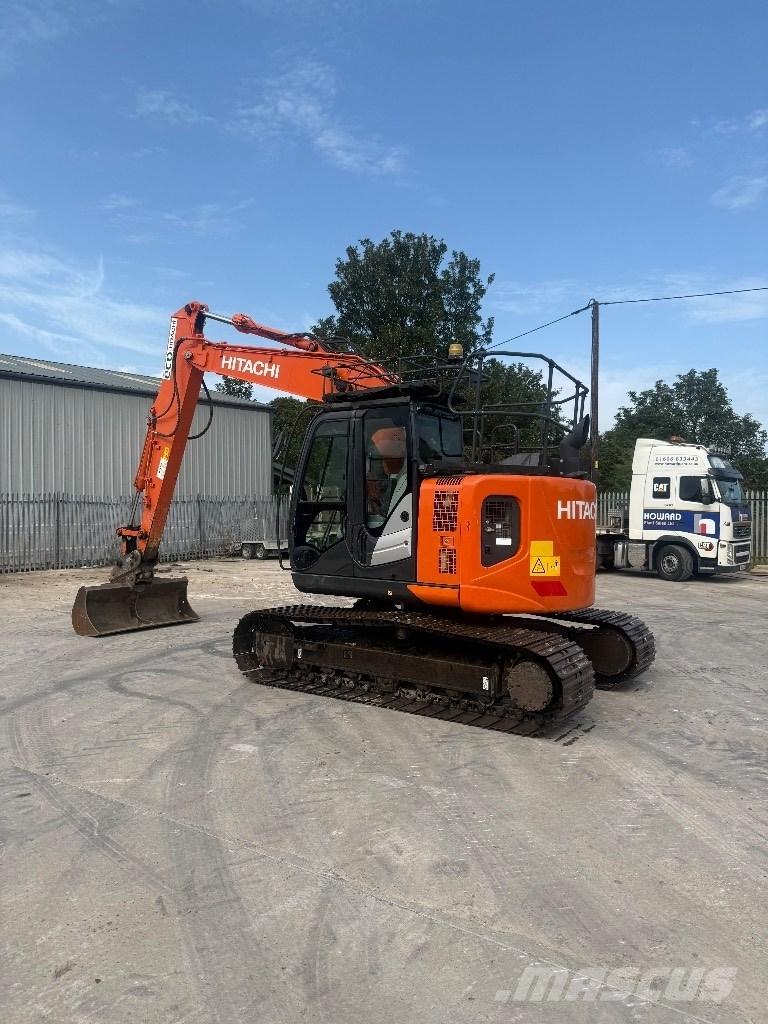 Hitachi ZX 135 US-6 Excavadoras de cadenas
