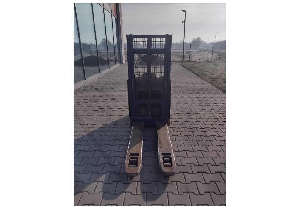 Jungheinrich EJD 220 Apiladores eléctricos
