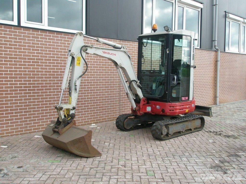 Takeuchi TB23R Mini excavadoras < 7t