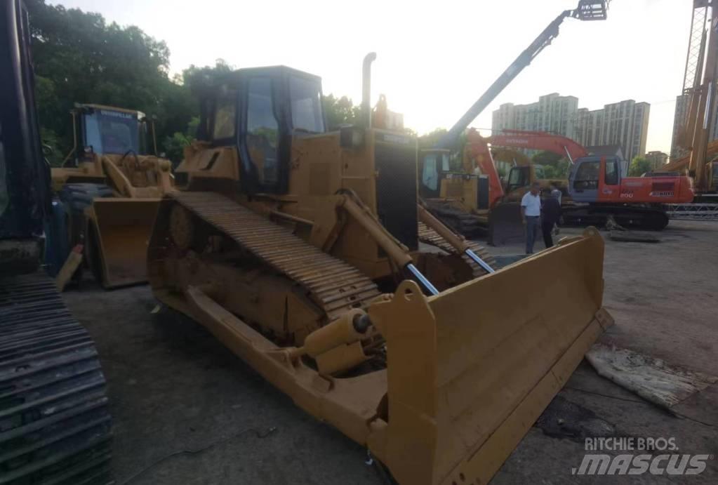 CAT D 6 R Buldozer sobre oruga