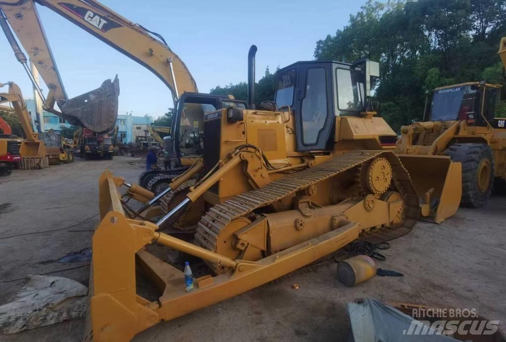CAT D 6 R Buldozer sobre oruga