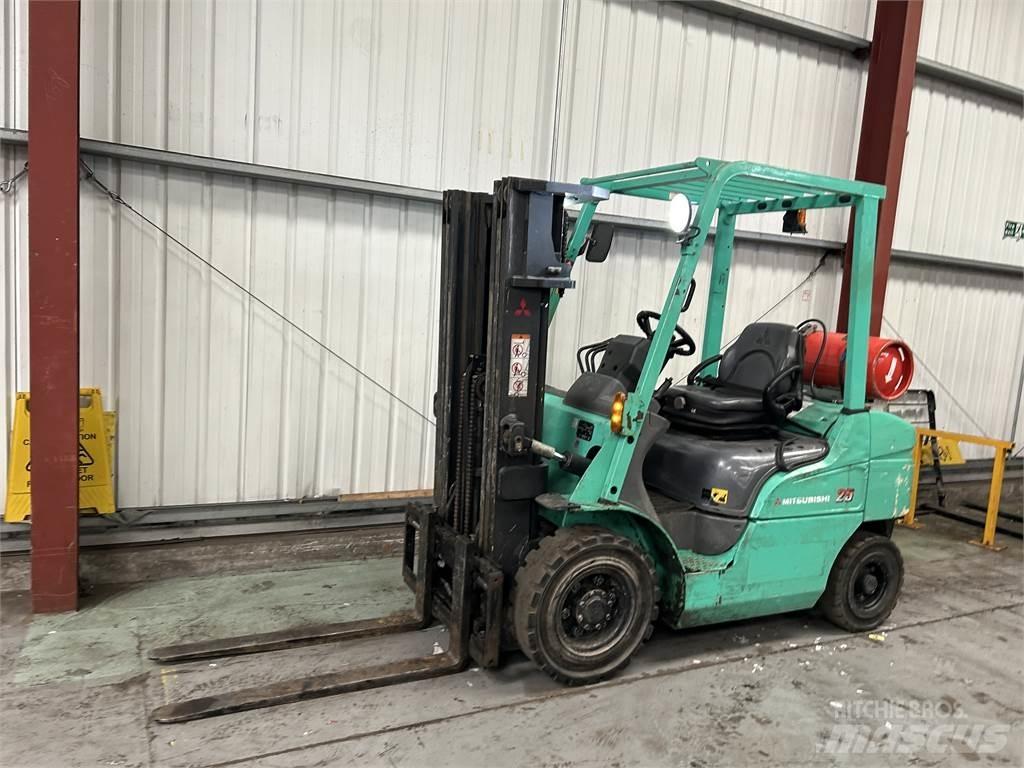 Mitsubishi FG25NT Carretillas LPG