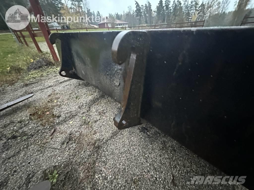 Atlas 65 Cargadoras sobre ruedas