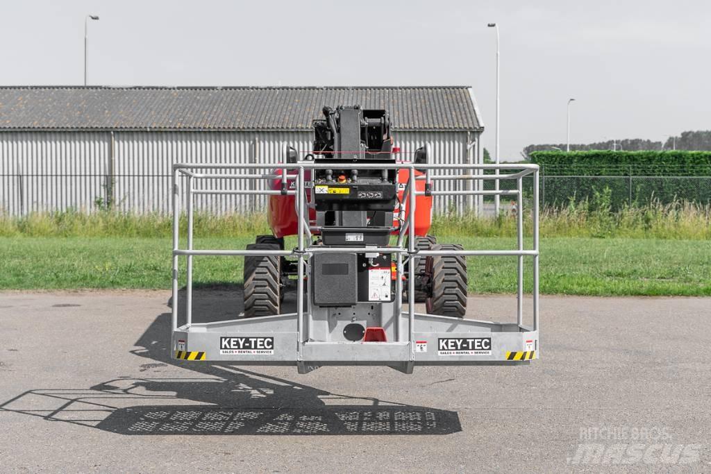 Manitou 200 ATJ e Plataforma de trabajo articulada
