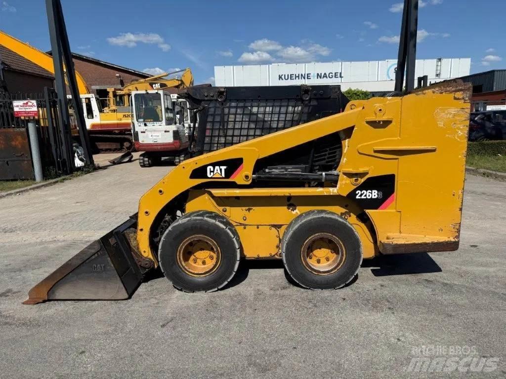 CAT 226B3 Turbo Minicargadoras