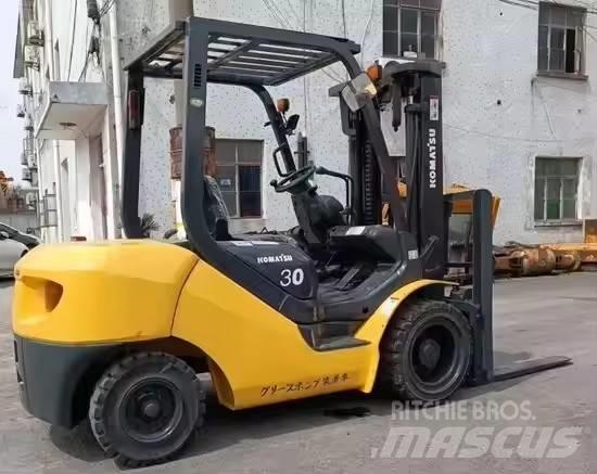 Komatsu 30 Carretillas diesel