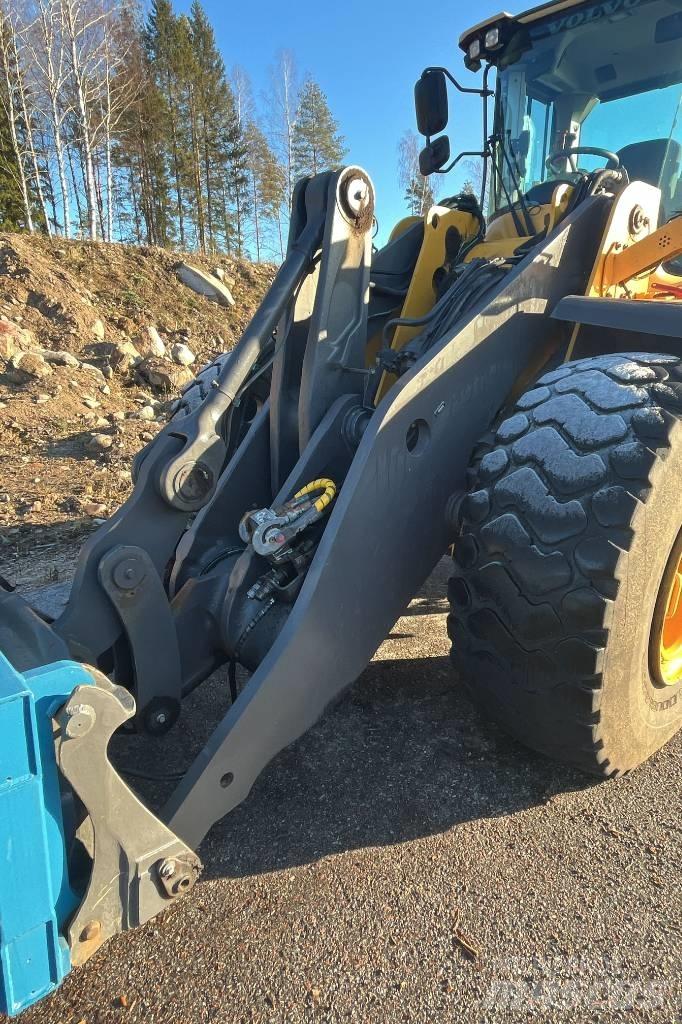 Volvo L 120 H Cargadoras sobre ruedas