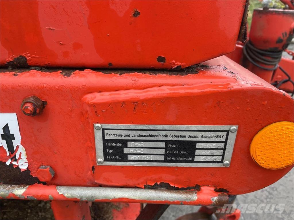 Unsinn RF-8 Tolvas de recepción