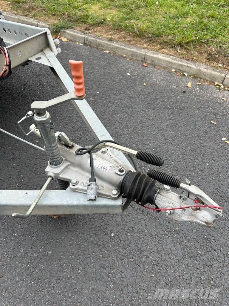  MOTIV TC3000 Vehículos de enganche