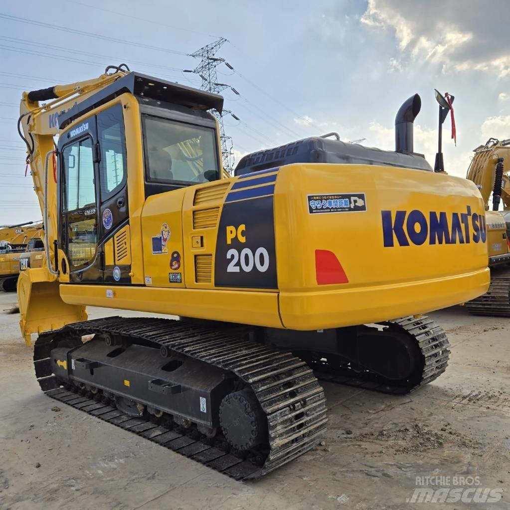 Komatsu PC 200-8 Excavadoras de cadenas