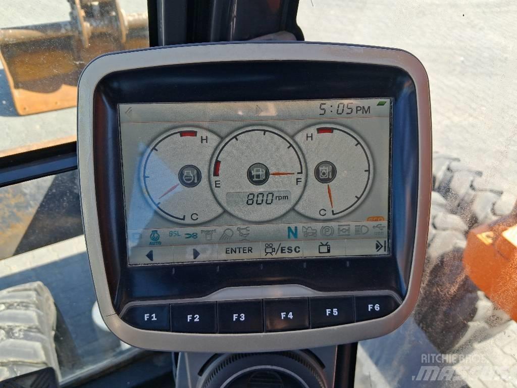 Doosan DX 140 W-3 Excavadoras de ruedas