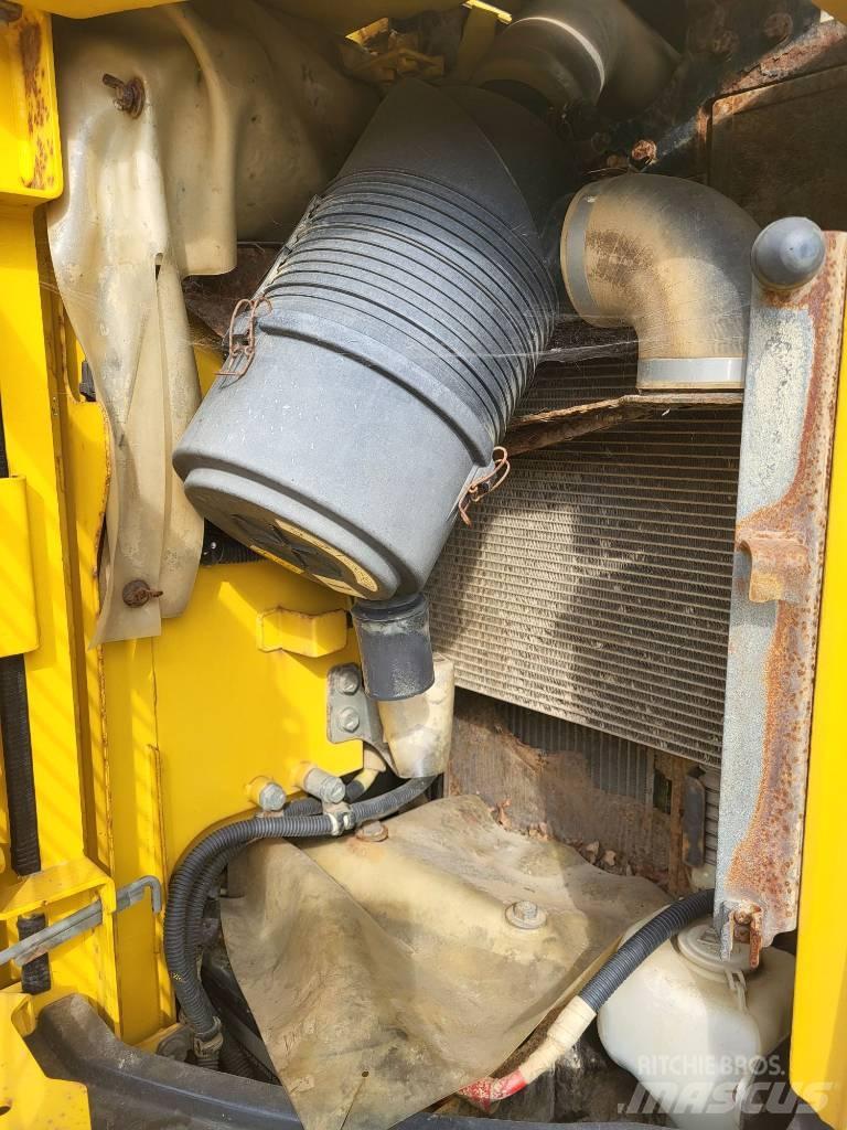 Komatsu PC138US-8 Excavadoras de cadenas