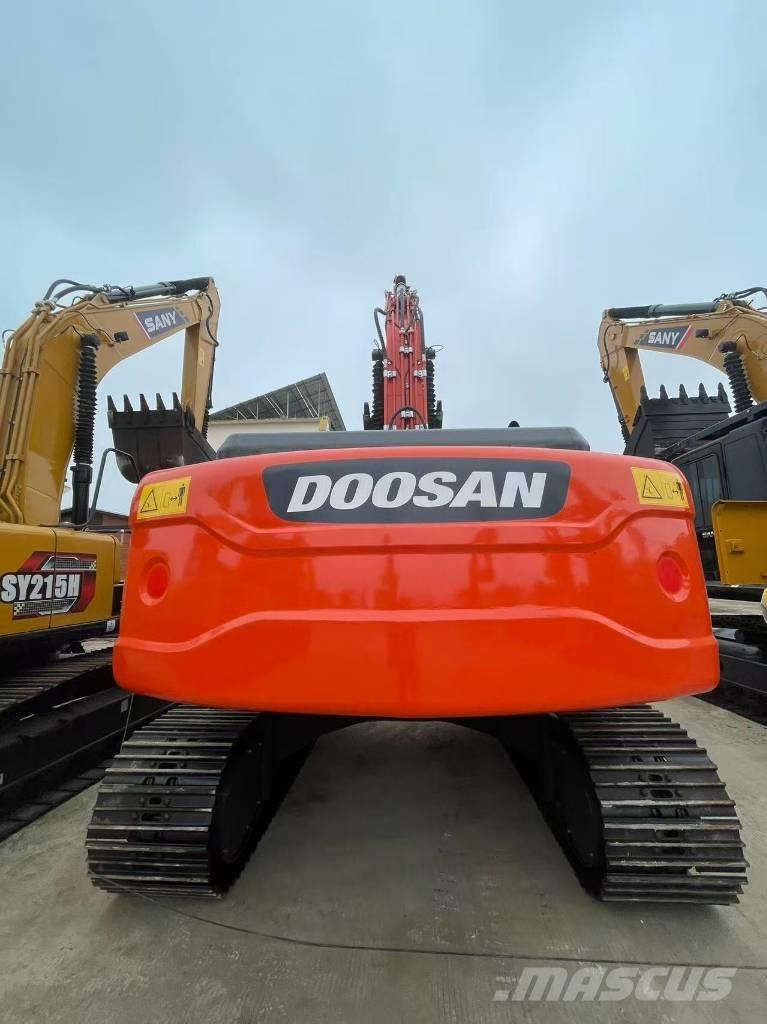 Doosan DX 225 LC Excavadoras de cadenas