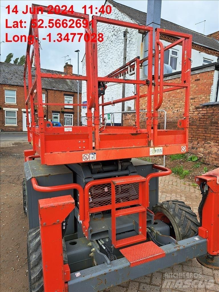 SkyJack SJ 6832 RT Plataformas tijera