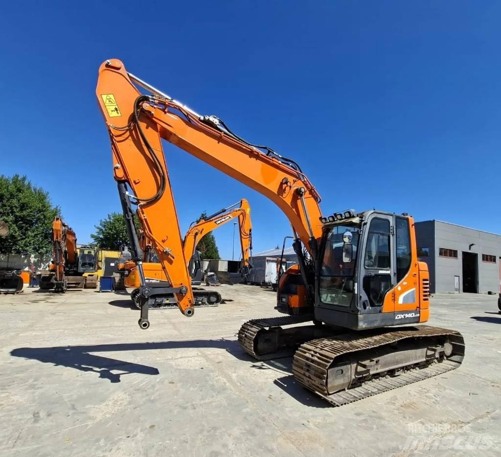Doosan DX140LCR-5 Excavadoras de cadenas
