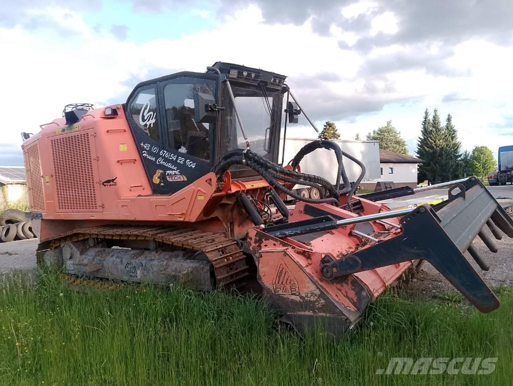 Prime Tech P 475 Tractor forestal