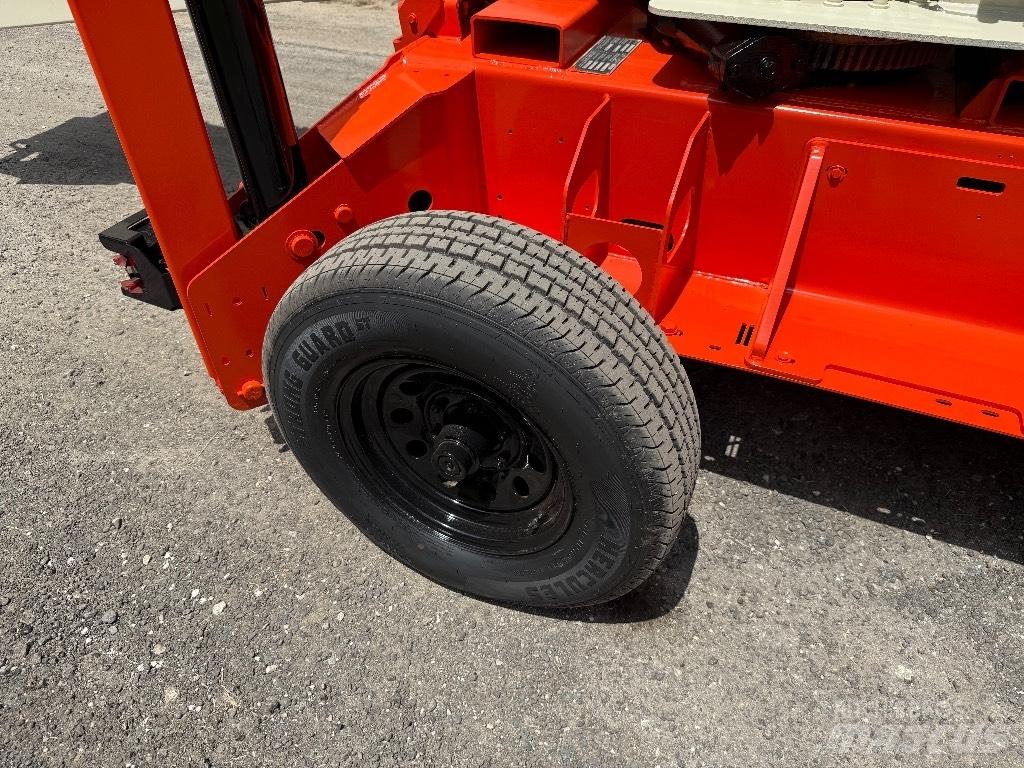 JLG T 500 J Plataformas remolcables