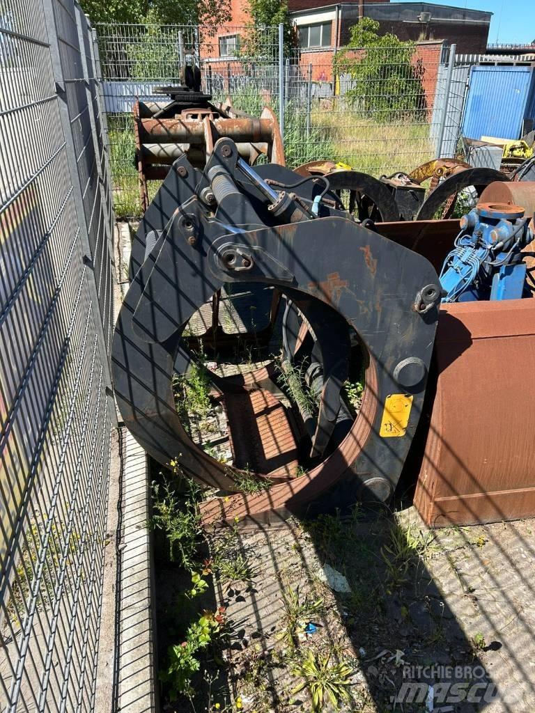 Volvo BM Holzgreifer Excavadoras de manutención