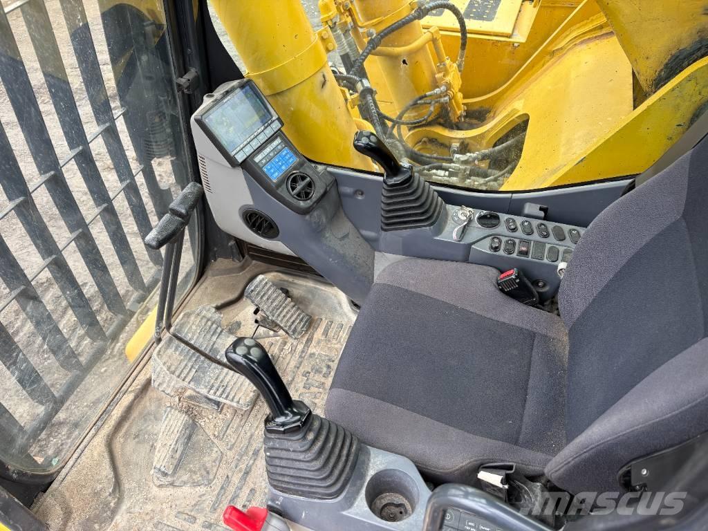 Komatsu PC700LC-11 Excavadoras de cadenas