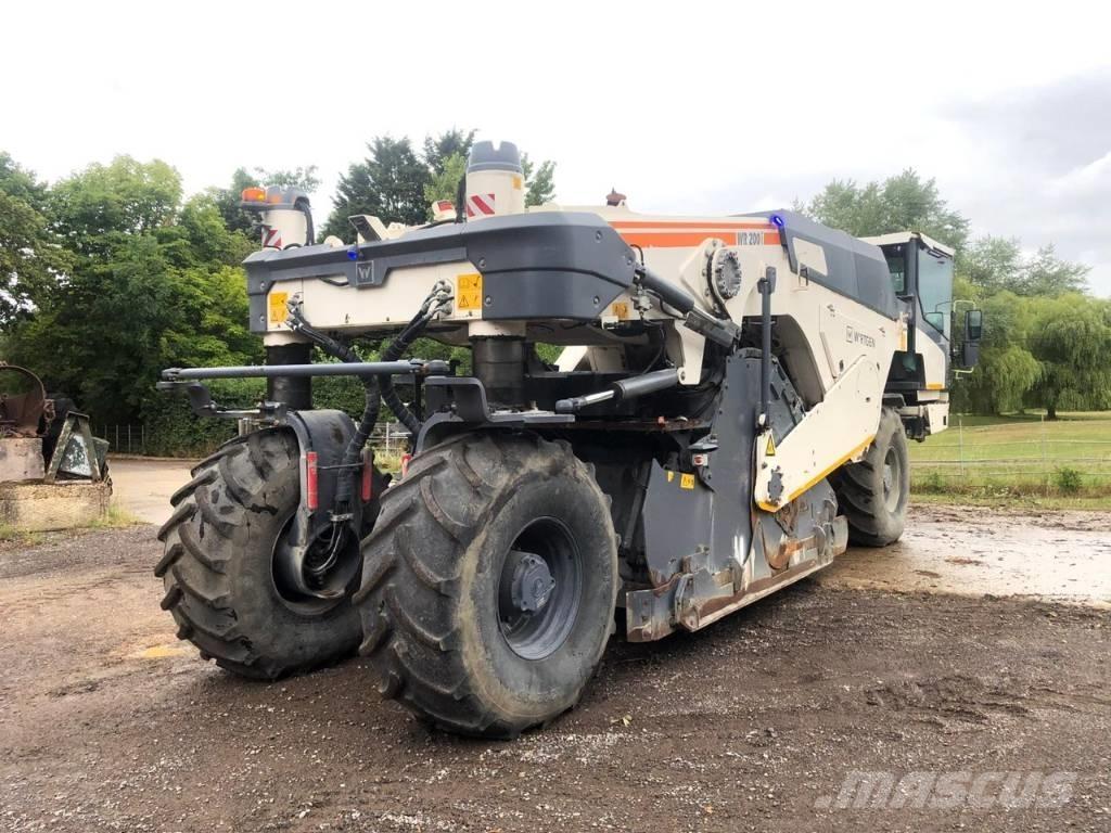 Wirtgen WR200i Compactadores de suelo