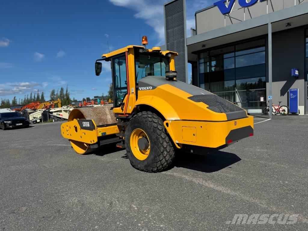 Volvo SD 135 B Rodillos de un solo tambor