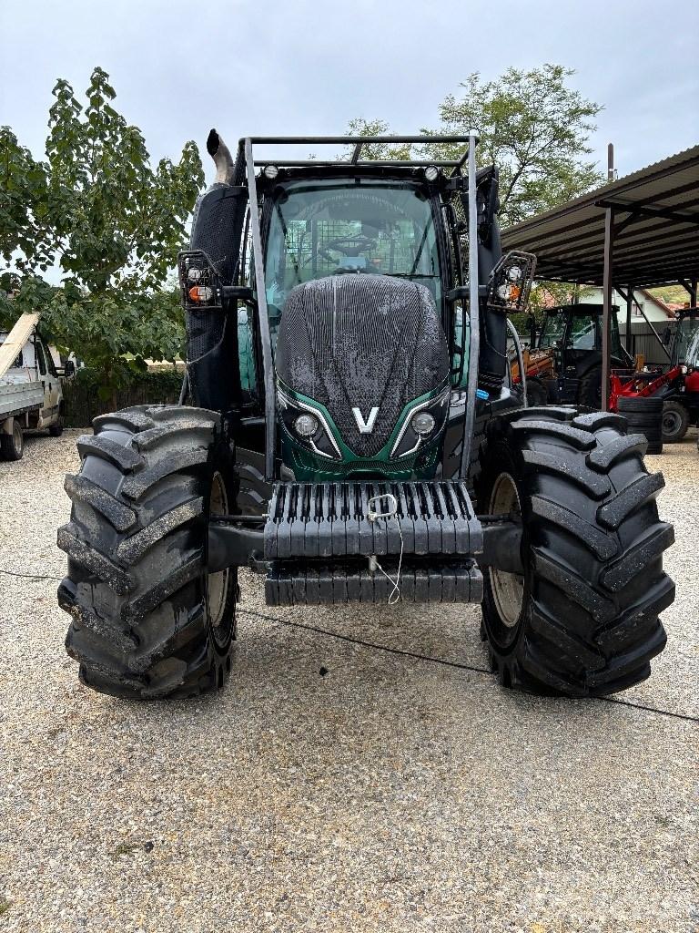 Valtra T 174 Tractores