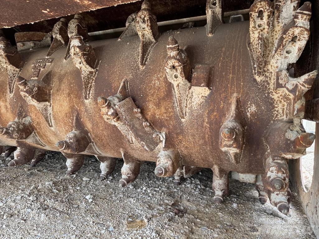 Wirtgen WS 250 Equipos para la estabilización de suelos y reciclaje de asfalto