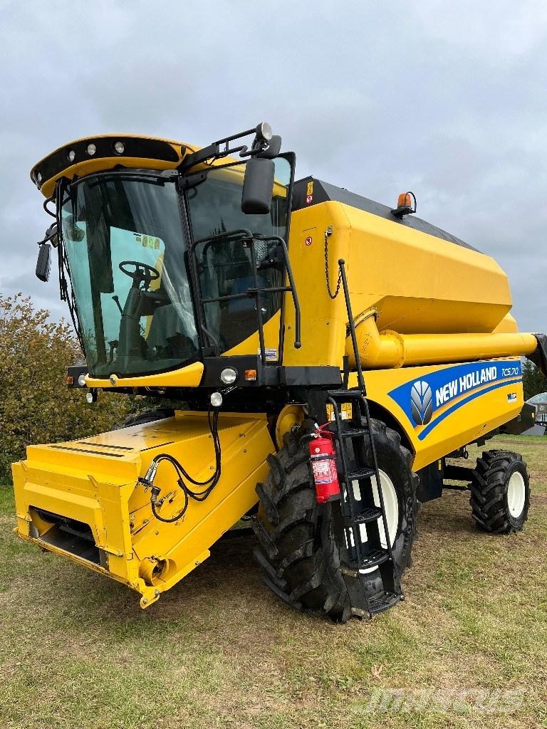 New Holland TC 5.70 Cosechadoras combinadas