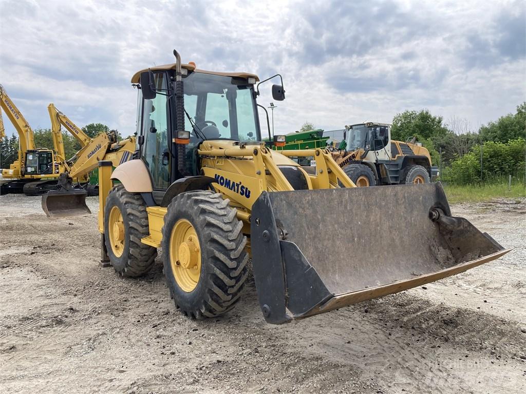 Komatsu WB93S-5E0 Retrocargadoras