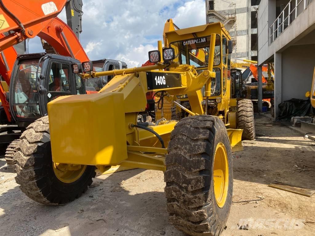 CAT 140 G Motoniveladoras