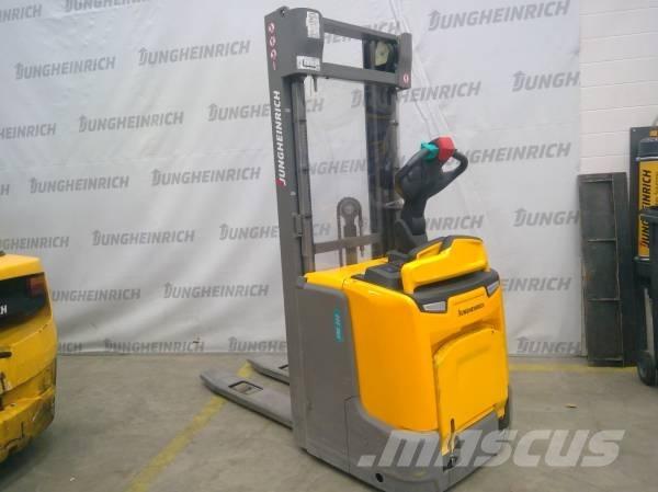 Jungheinrich ERC 212 Apiladores eléctricos autopropulsados
