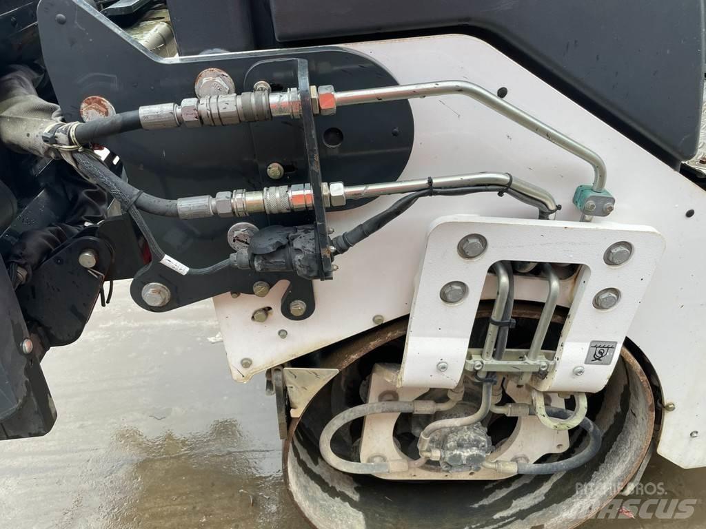 Bomag BW 100 AD-5 Rodillos de doble tambor