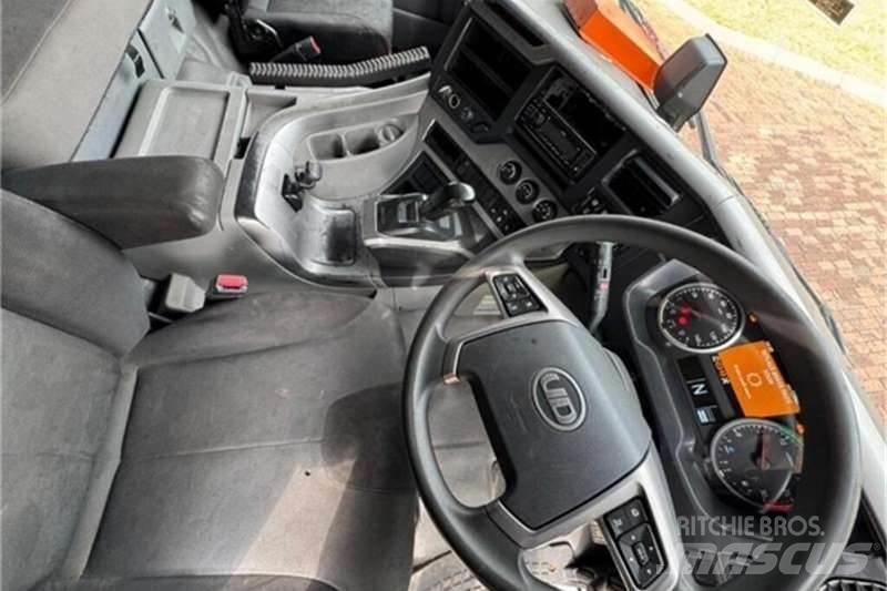 UD TRUCKS QUON Otros camiones