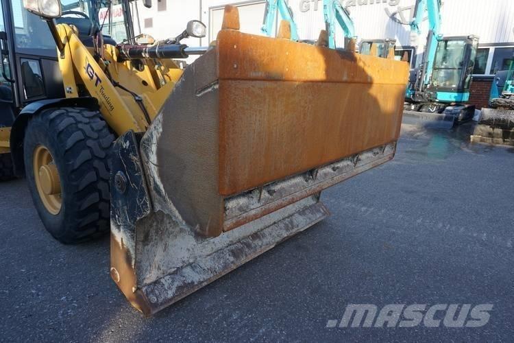 CAT 906 M Cargadoras sobre ruedas