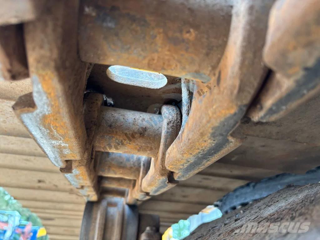 JCB 260 LC Excavadoras de cadenas